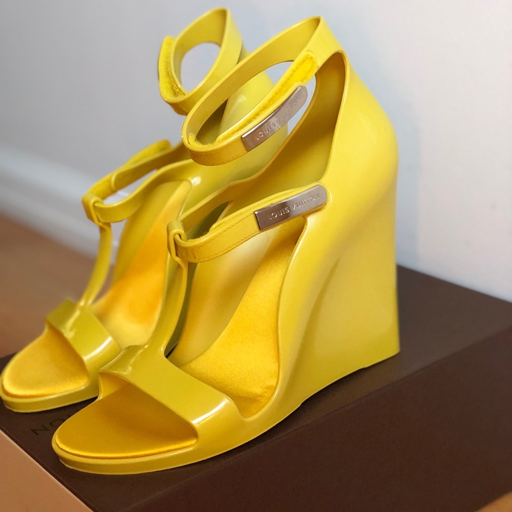Brand new in box Louis Vuitton Wedge Sandals sz 36